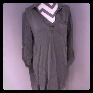 Knee length tunic dress. Rayon.